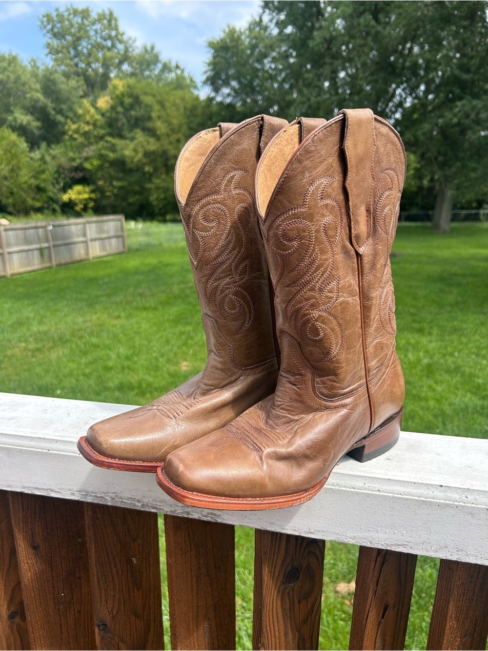 Shyanne Tan Brown Embroidered Western Cowboy Boots